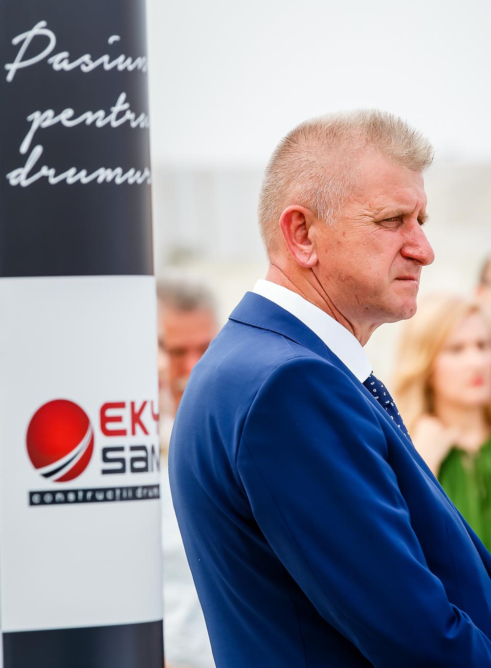<p>Fondator, PRESEDINTE AL COMITETULUI DIRECTOR</p>